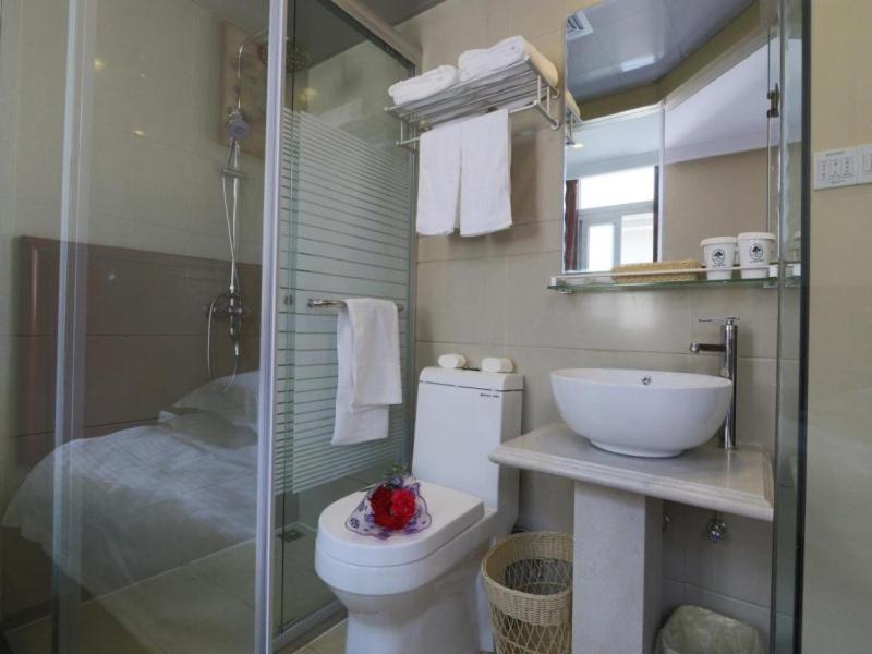 Greentree Inn Shanghai Pudong Airport Huaxia East Road Railway Station Shell Hotel Bagian luar foto