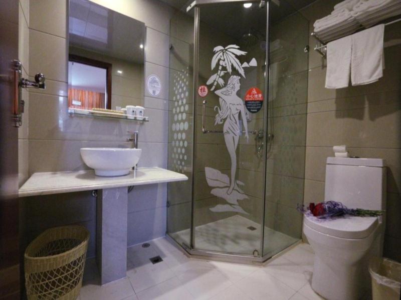 Greentree Inn Shanghai Pudong Airport Huaxia East Road Railway Station Shell Hotel Bagian luar foto