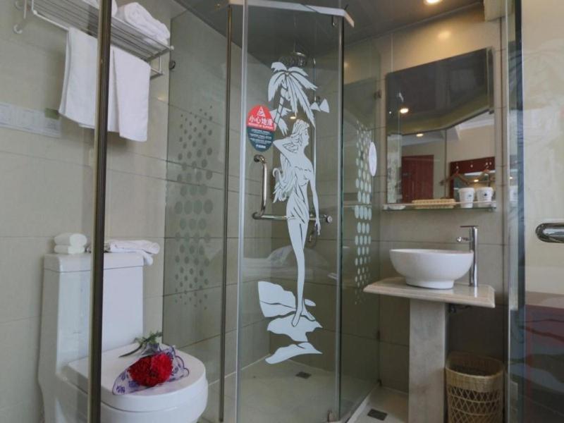 Greentree Inn Shanghai Pudong Airport Huaxia East Road Railway Station Shell Hotel Bagian luar foto